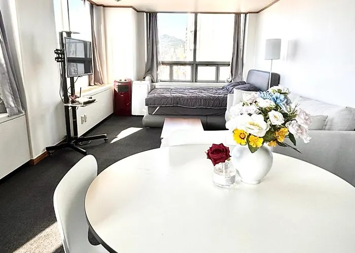 The Sanctuary Rosa Innocta - 1 Min From Hongdae Exit 1 * Seul